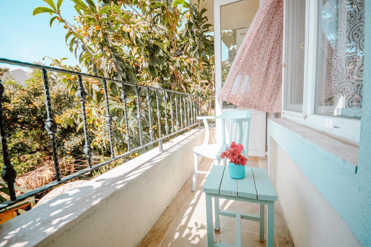 Kuytu Terrace Bed And Breakfast Kas Exterior photo